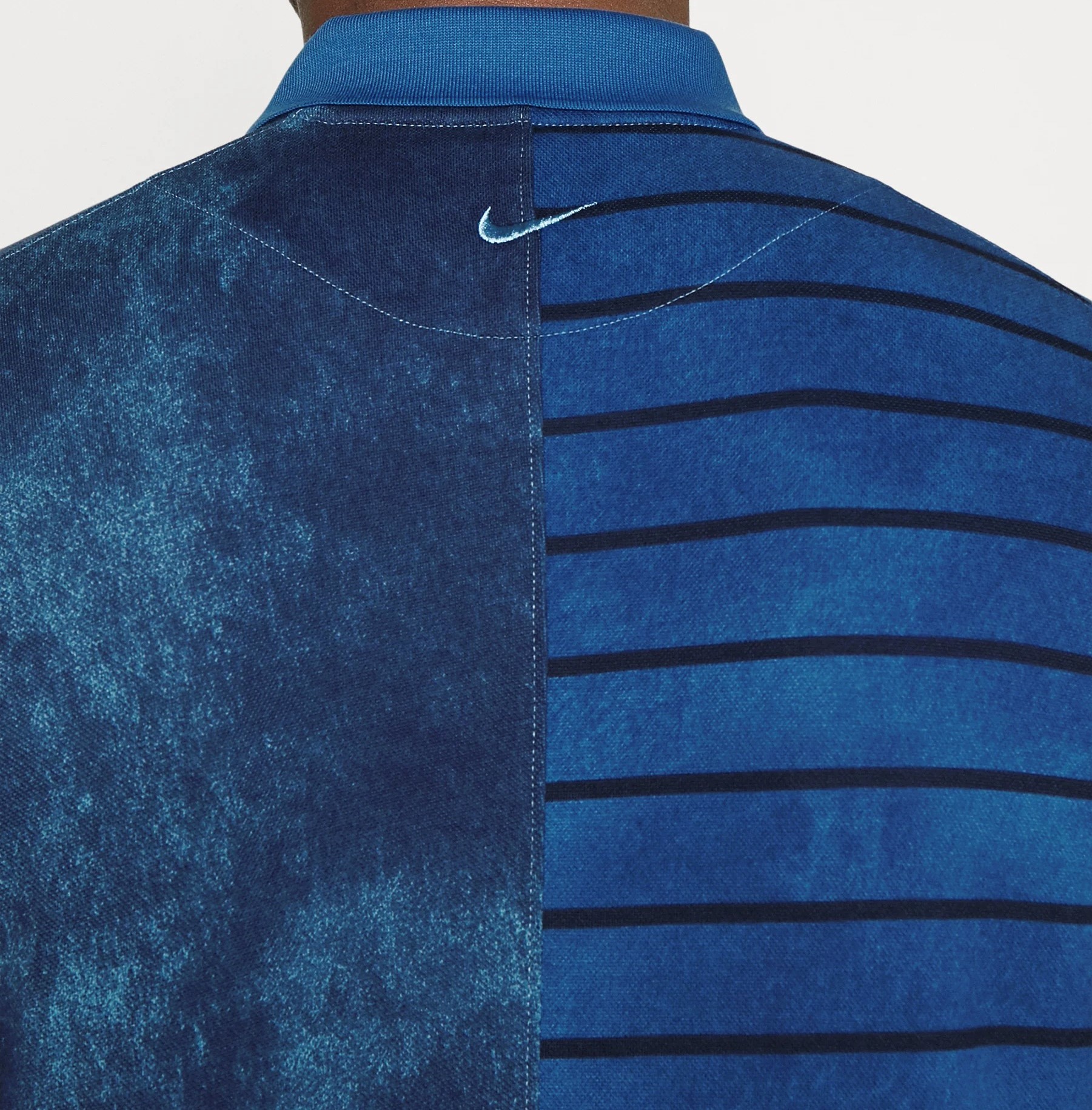 Nike Dri-Fit Polo Colourblock Slim Fit Golf Shirt - Navy & Blue - Image 2
